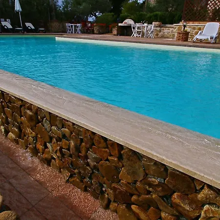 Quaint In With Swimming Pool
