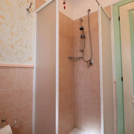 Quaint In With Swimming Pool